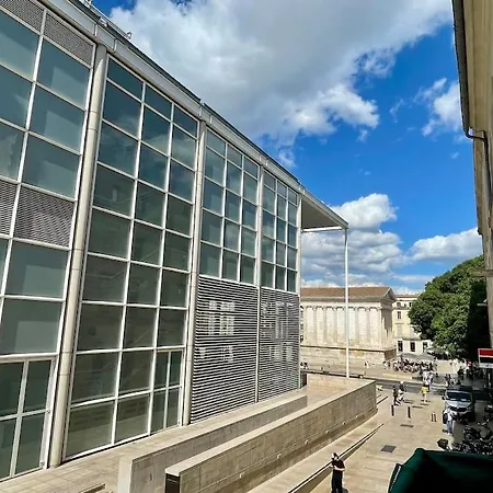 Le Feel'art, Prestige A * Nimes